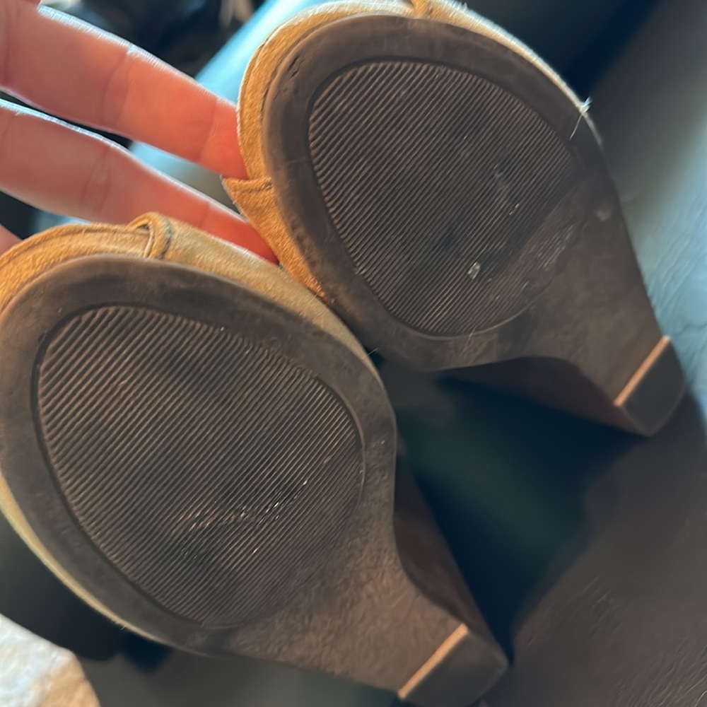 Express Wedges, Size 8 - Picture 7 of 9